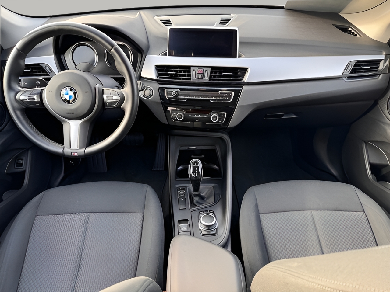 BMW X1 sDrive18d color Negro. Año 2021. 110KW(150CV). Diésel. En concesionario Automóviles Oviedo S.A. de Asturias