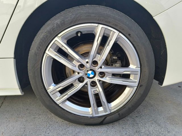 BMW Serie 1 116d color Blanco. Año 2020. 85KW(116CV). Diésel. En concesionario Automóviles Oviedo S.A. de Asturias