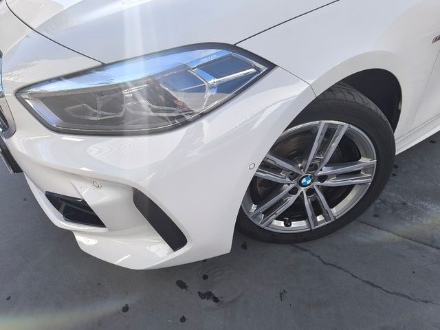 BMW Serie 1 116d color Blanco. Año 2020. 85KW(116CV). Diésel. En concesionario Automóviles Oviedo S.A. de Asturias