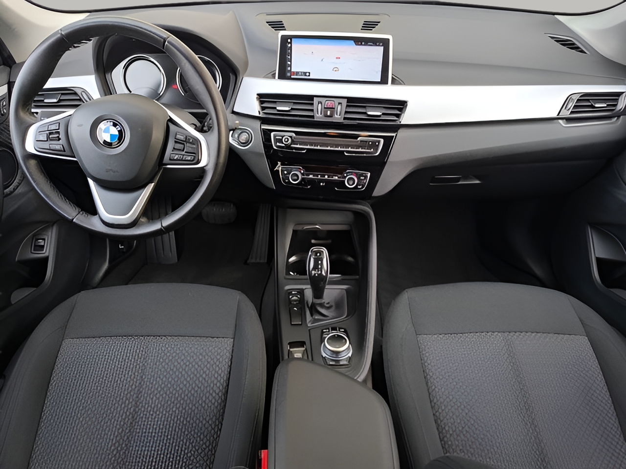 BMW X1 sDrive18d color Negro. Año 2020. 110KW(150CV). Diésel. En concesionario Automóviles Oviedo S.A. de Asturias