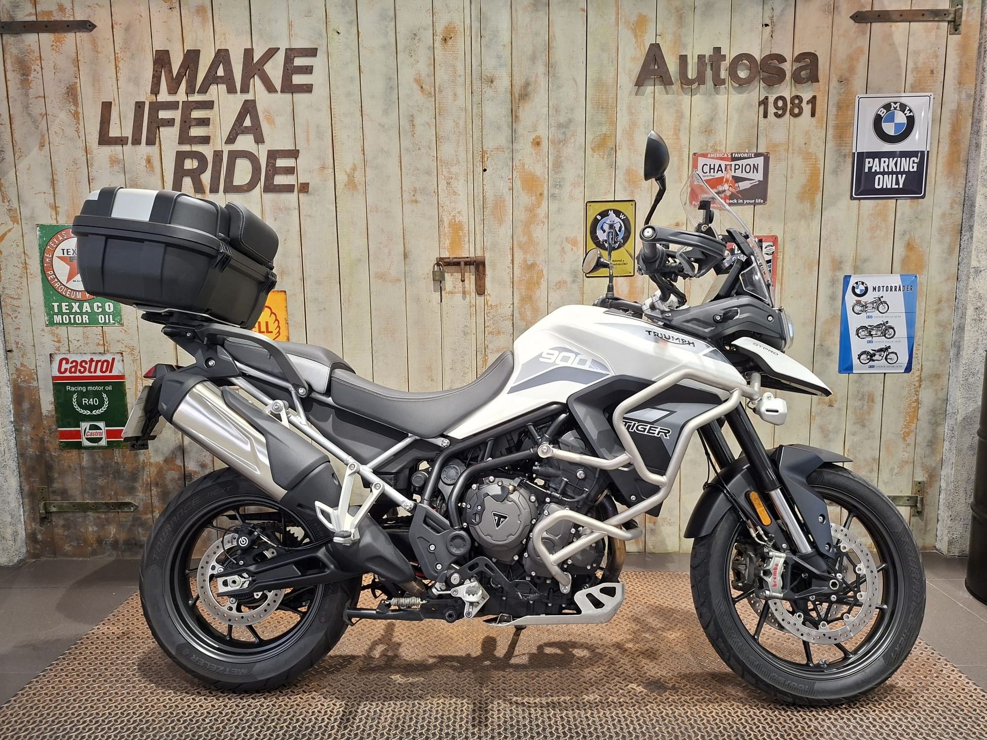 Triumph Tiger 900 GT Pro 