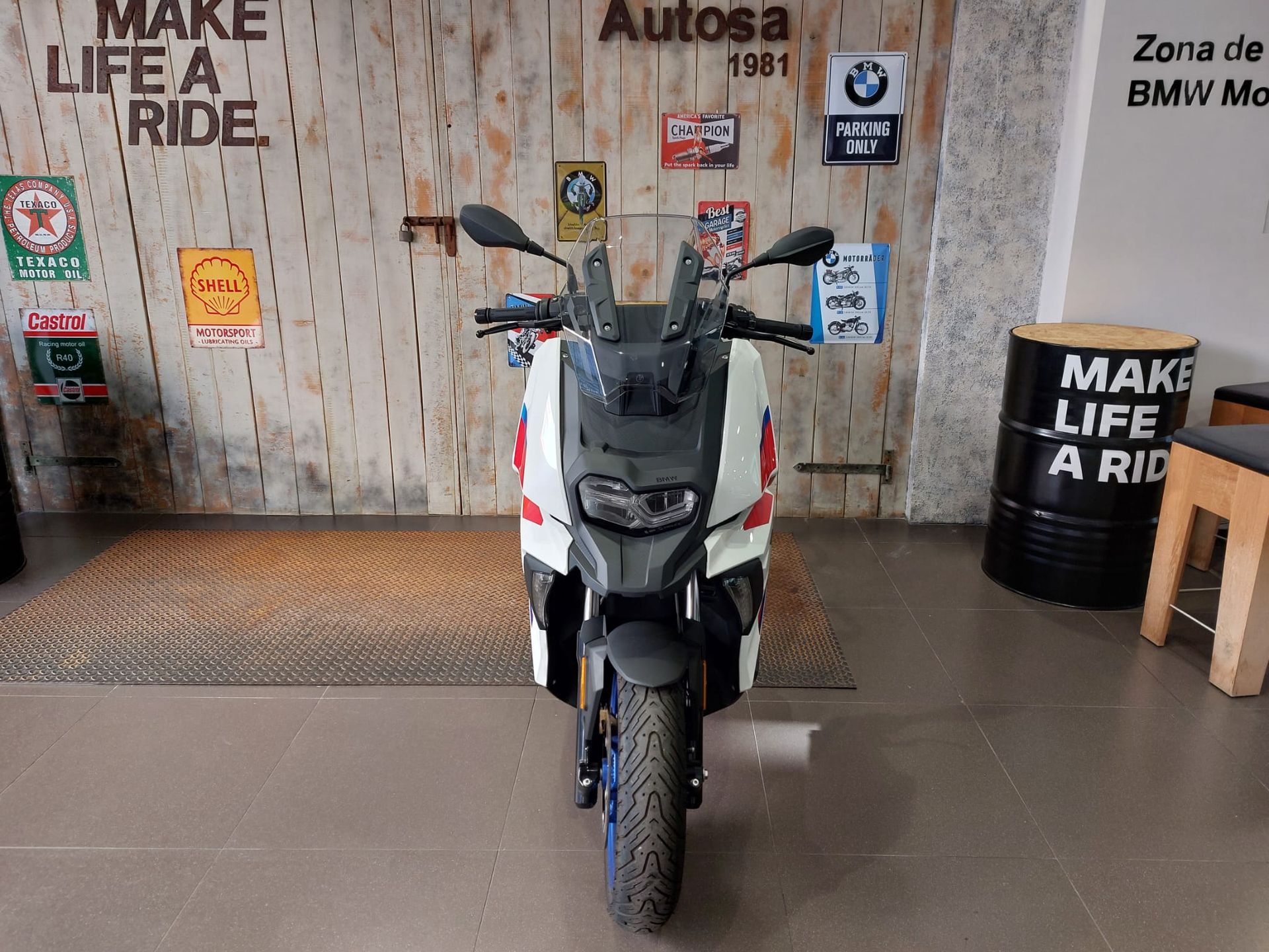 BMW Motorrad C 400 X 
