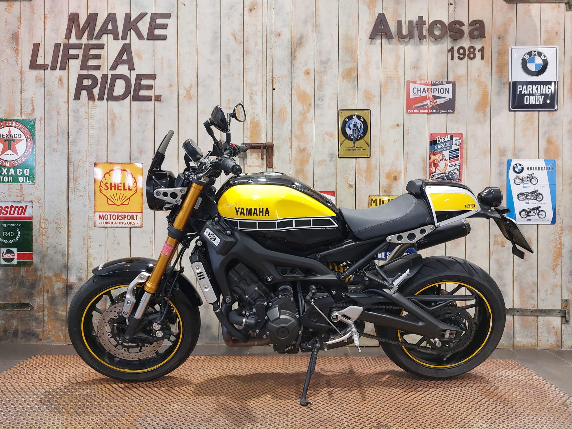 Yamaha XSR900  de segunda mano