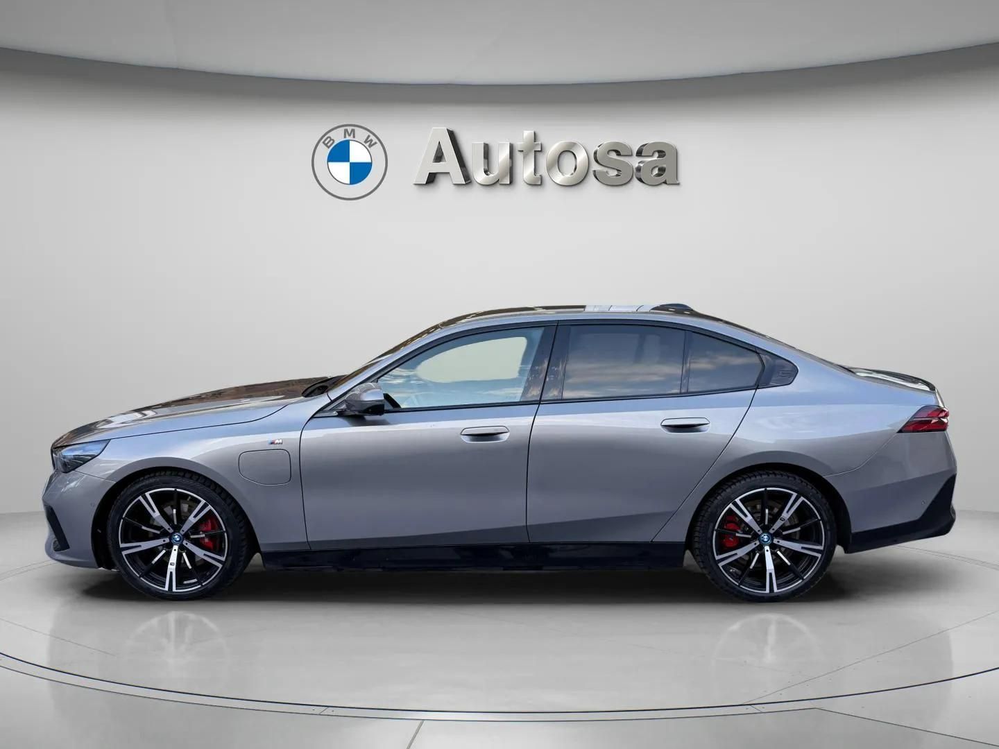 BMW Serie 5 550e xDrive 360 kW (490 CV)