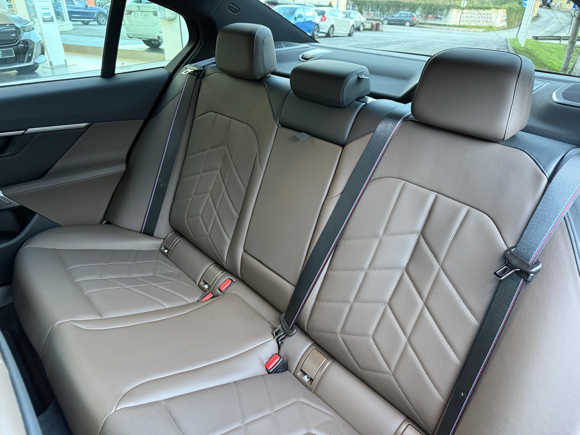 BMW Serie 5 550e xDrive 360 kW (490 CV)