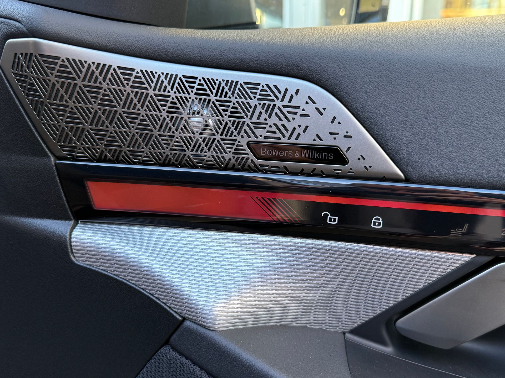 BMW Serie 5 550e xDrive 360 kW (490 CV)