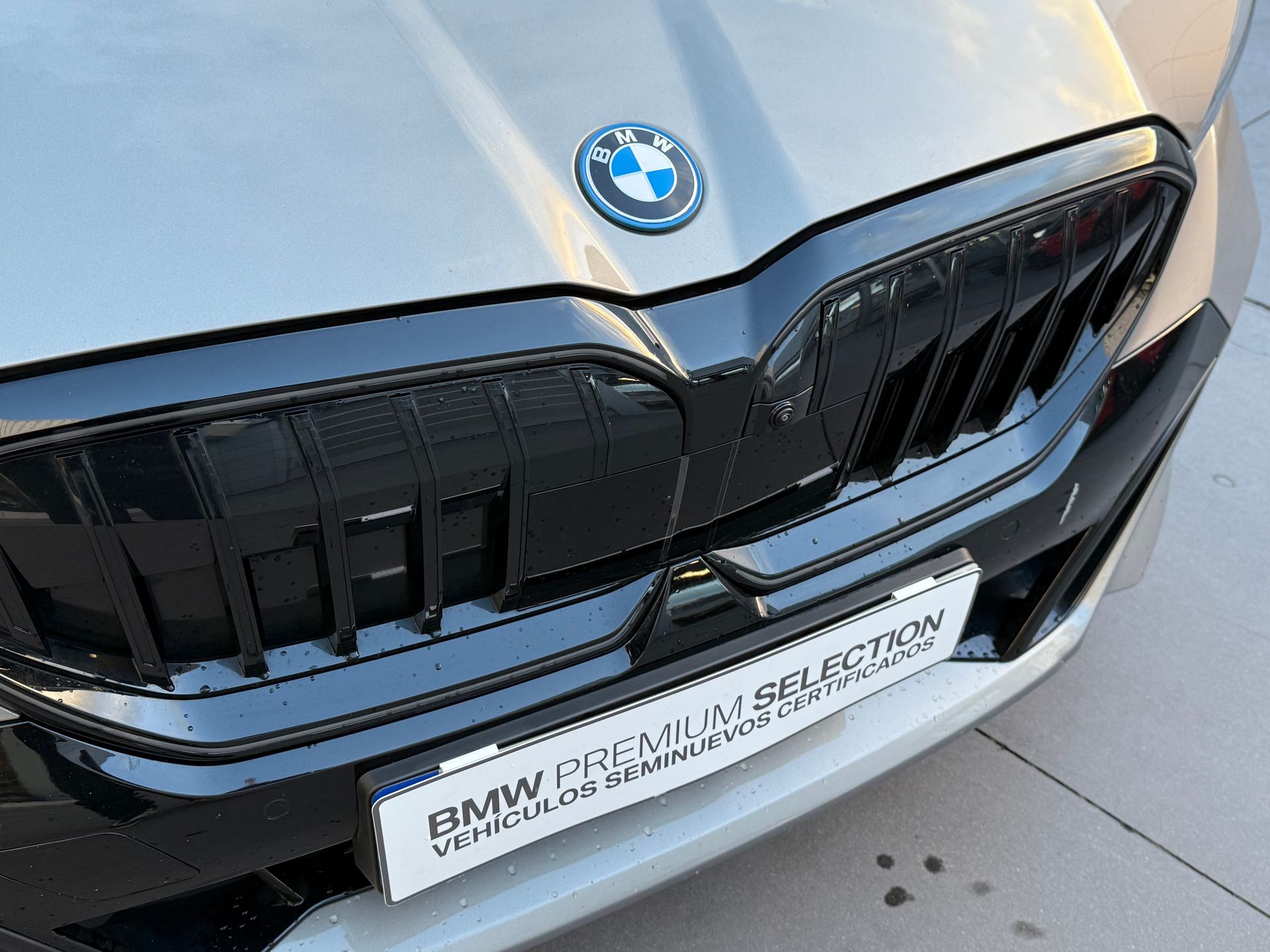 BMW Serie 5 550e xDrive 360 kW (490 CV)
