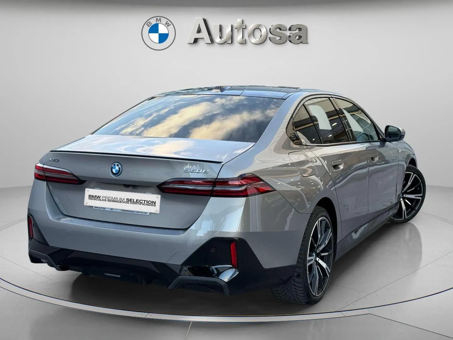 BMW Serie 5 550e xDrive 360 kW (490 CV)