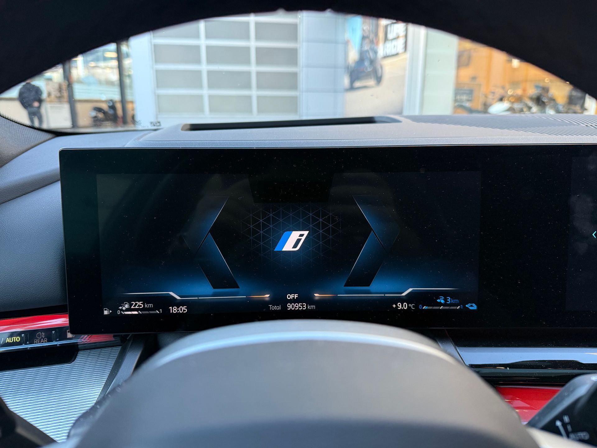 BMW Serie 5 550e xDrive 360 kW (490 CV)