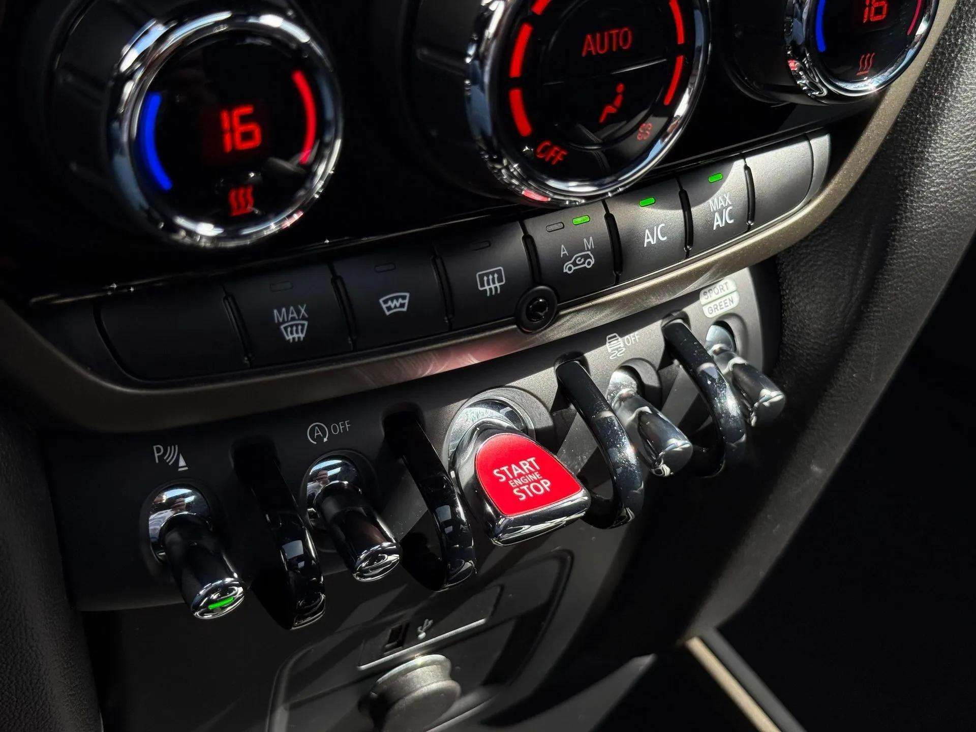 MINI MINI Countryman Cooper 100 kW (136 CV)