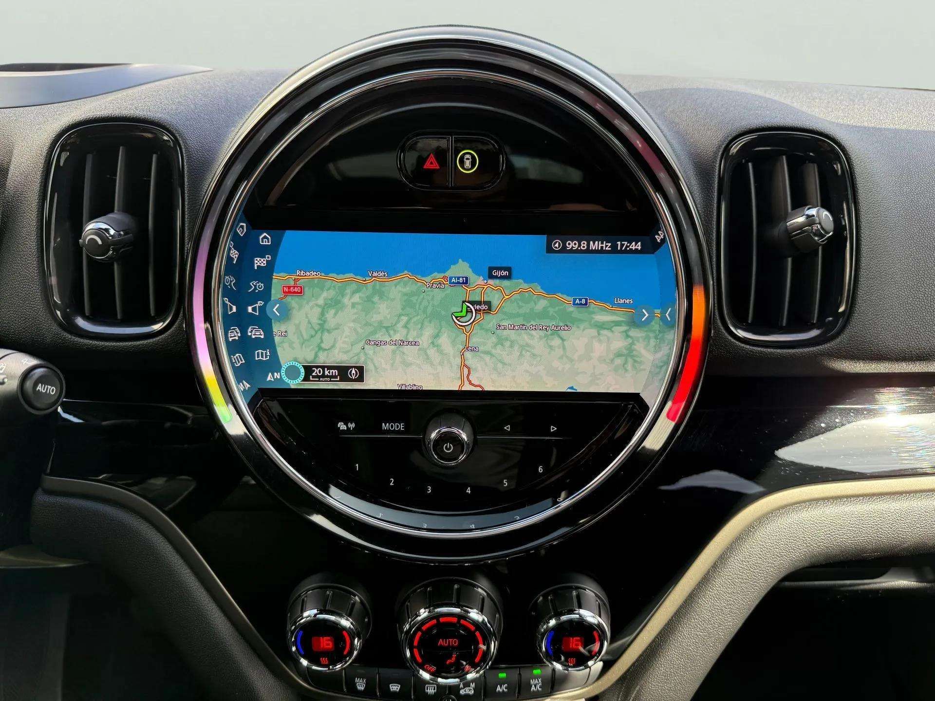 MINI MINI Countryman Cooper 100 kW (136 CV)