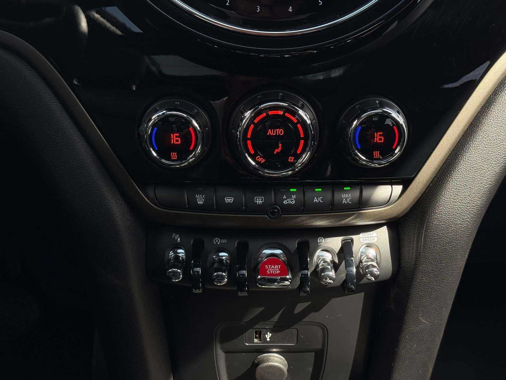 MINI MINI Countryman Cooper 100 kW (136 CV)
