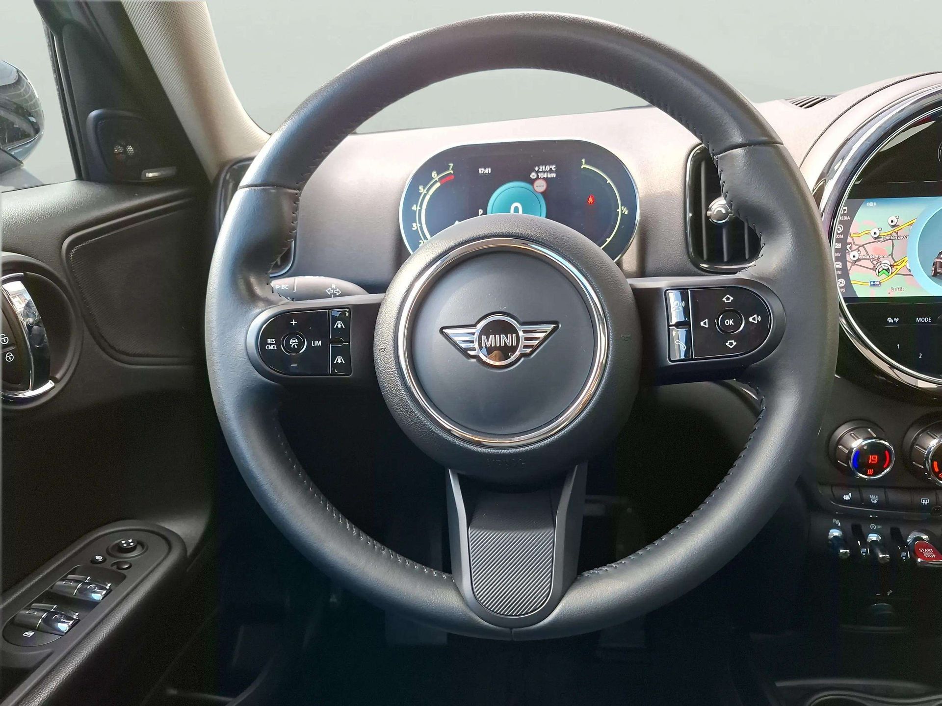 MINI MINI Countryman Cooper 100 kW (136 CV)
