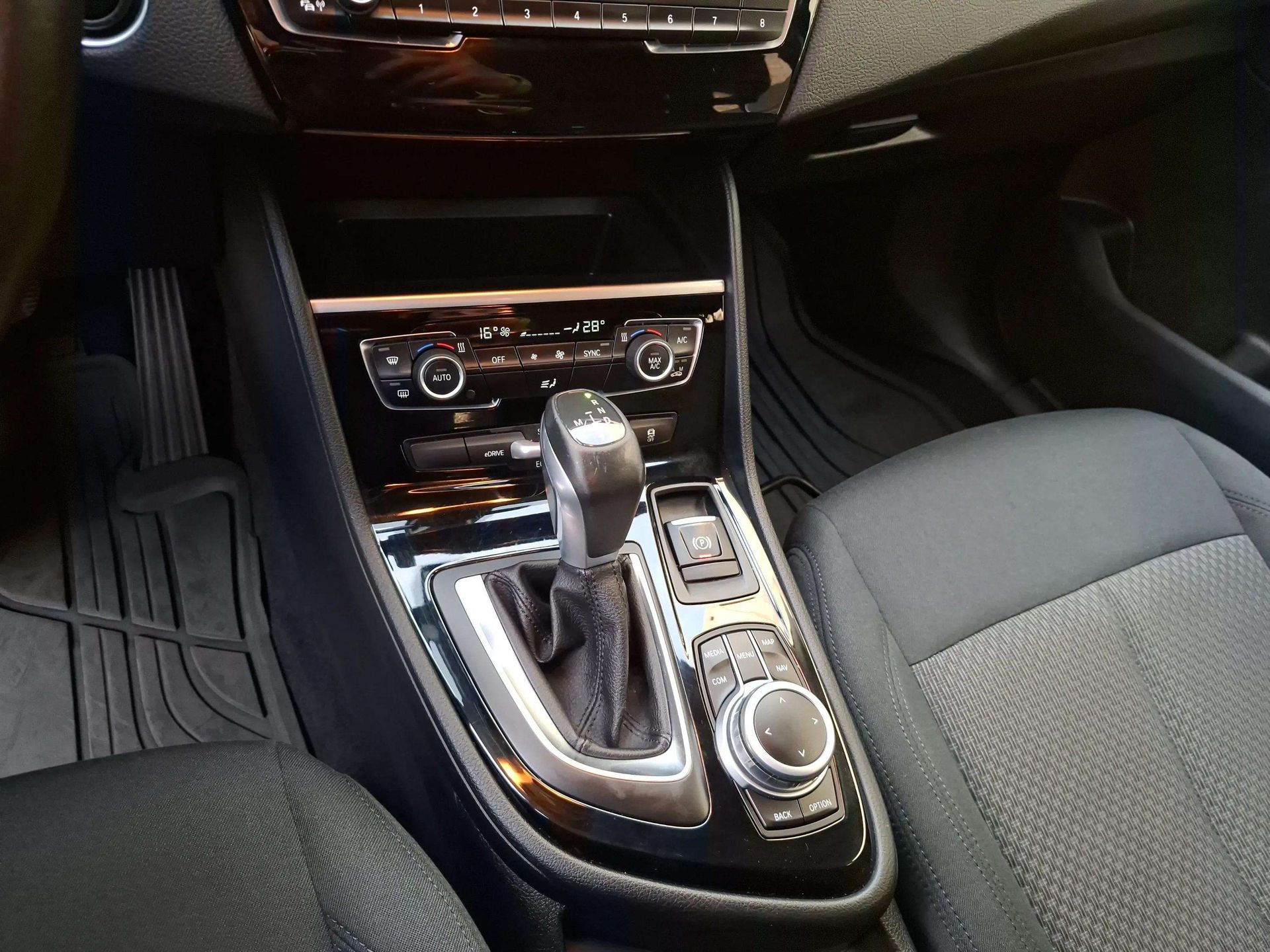 BMW Serie 2 225xe iPerformance Business 165 kW (224 CV)