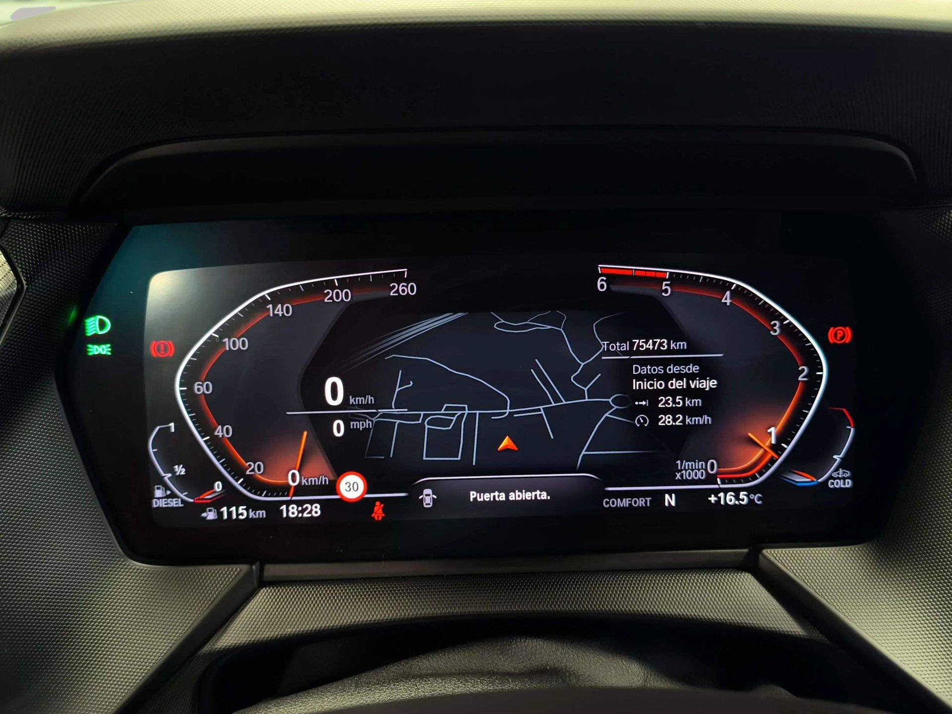 BMW Serie 1 118d color Negro. Año 2023. 110KW(150CV). Diésel. En concesionario Automóviles Oviedo S.A. de Asturias