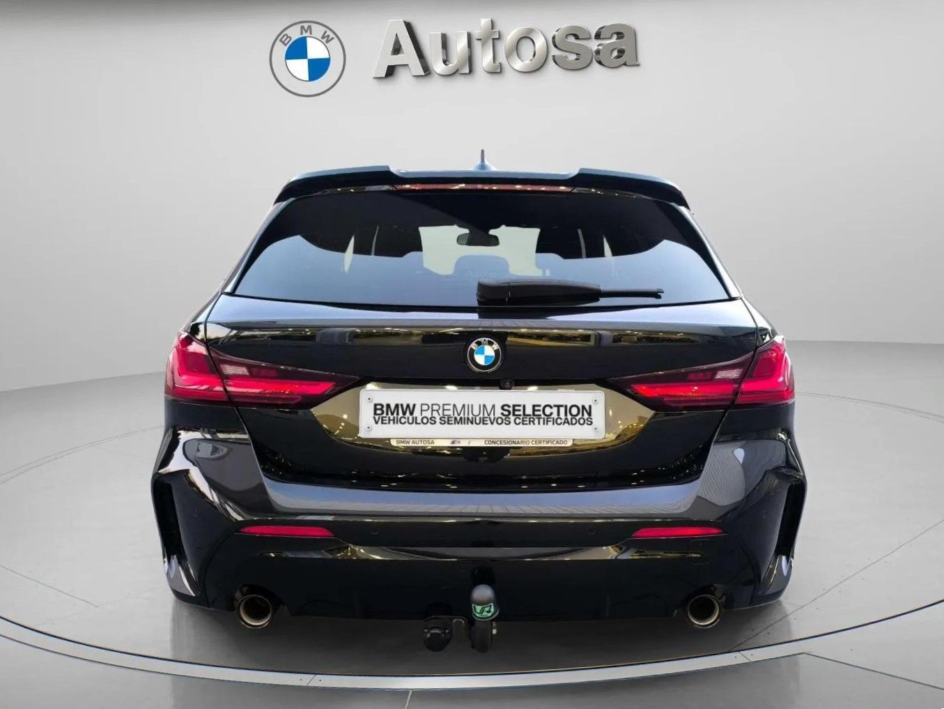 BMW Serie 1 118d color Negro. Año 2023. 110KW(150CV). Diésel. En concesionario Automóviles Oviedo S.A. de Asturias