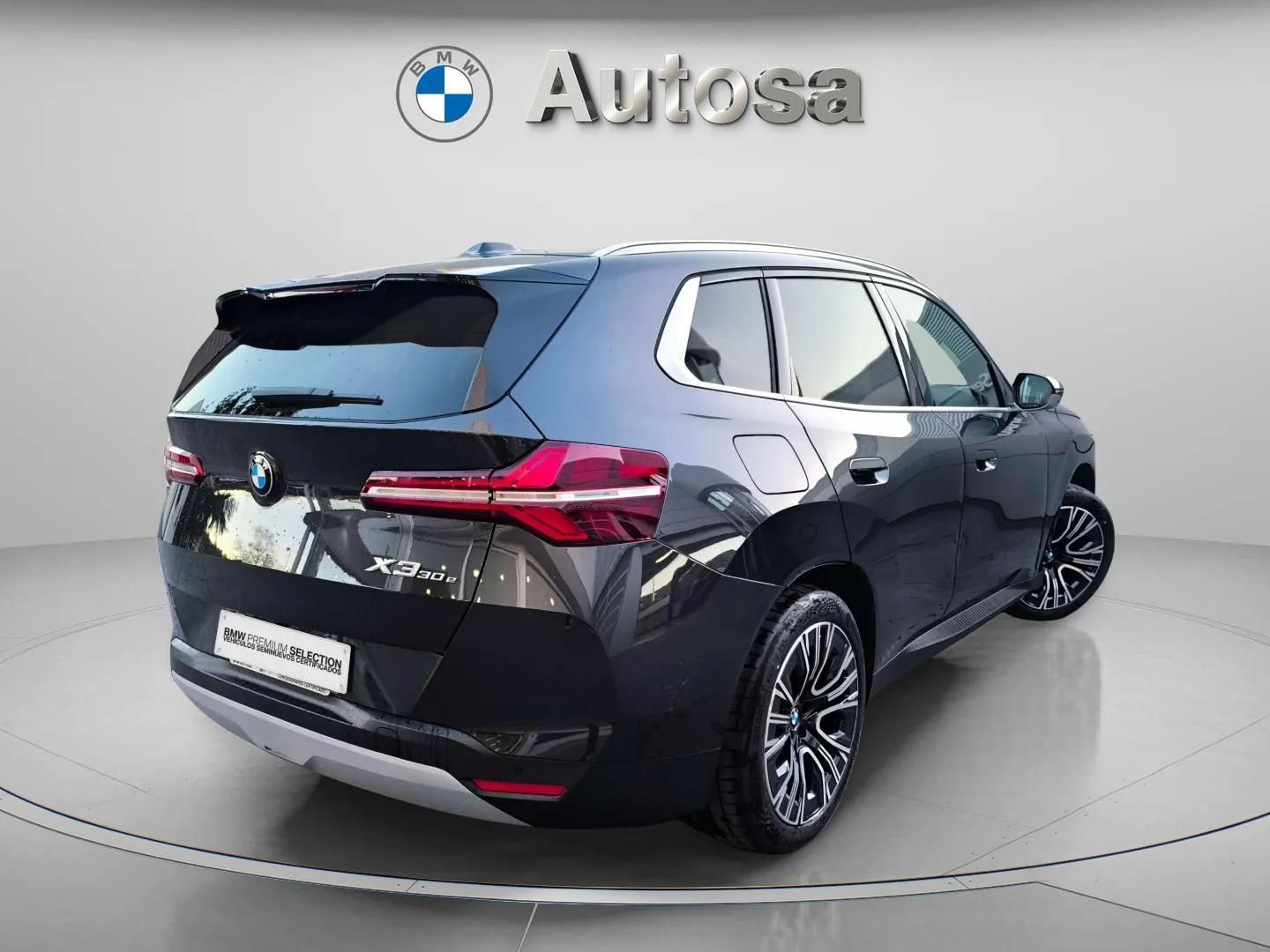 BMW X3 xDrive30e 220 kW (299 CV)