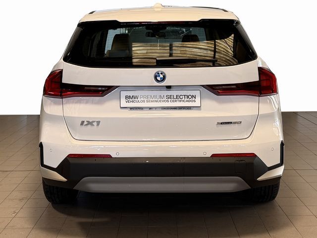 BMW iX1 xDrive30 color Blanco. Año 2023. 230KW(313CV). Eléctrico. En concesionario Automóviles Oviedo S.A. de Asturias