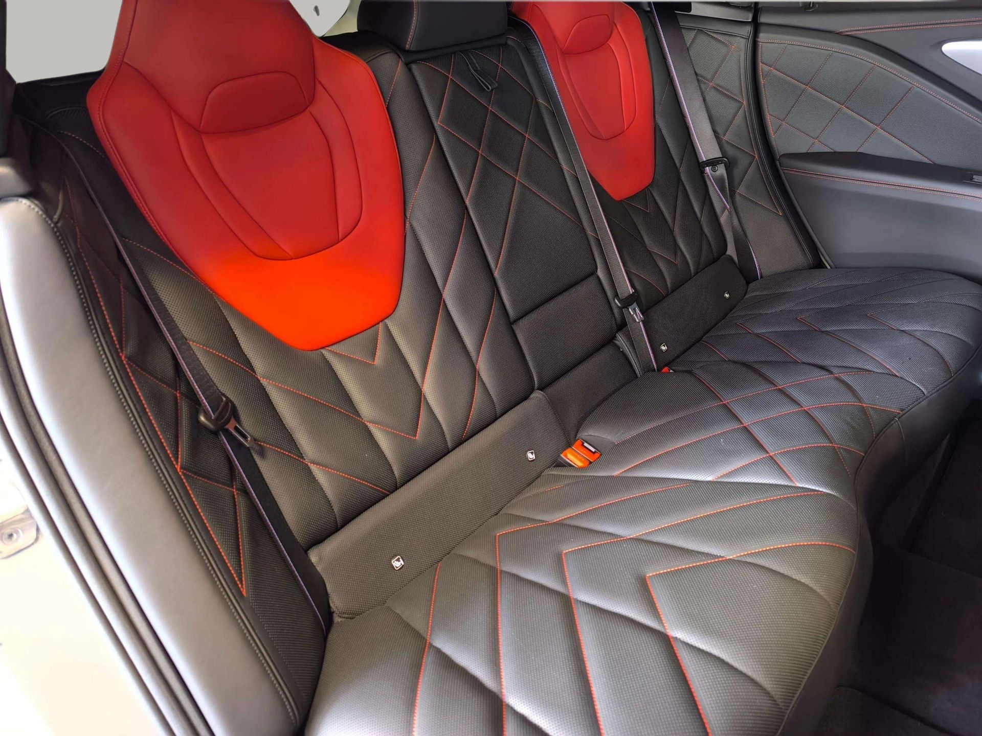 BMW XM Label Red 550 kW (748 CV)
