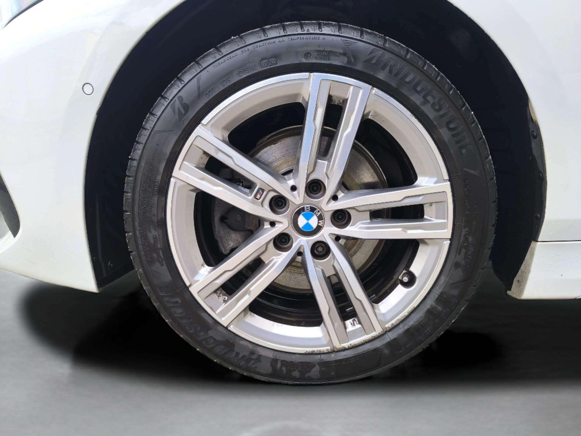 BMW Serie 1 116d color Blanco. Año 2020. 85KW(116CV). Diésel. En concesionario Automóviles Oviedo S.A. de Asturias