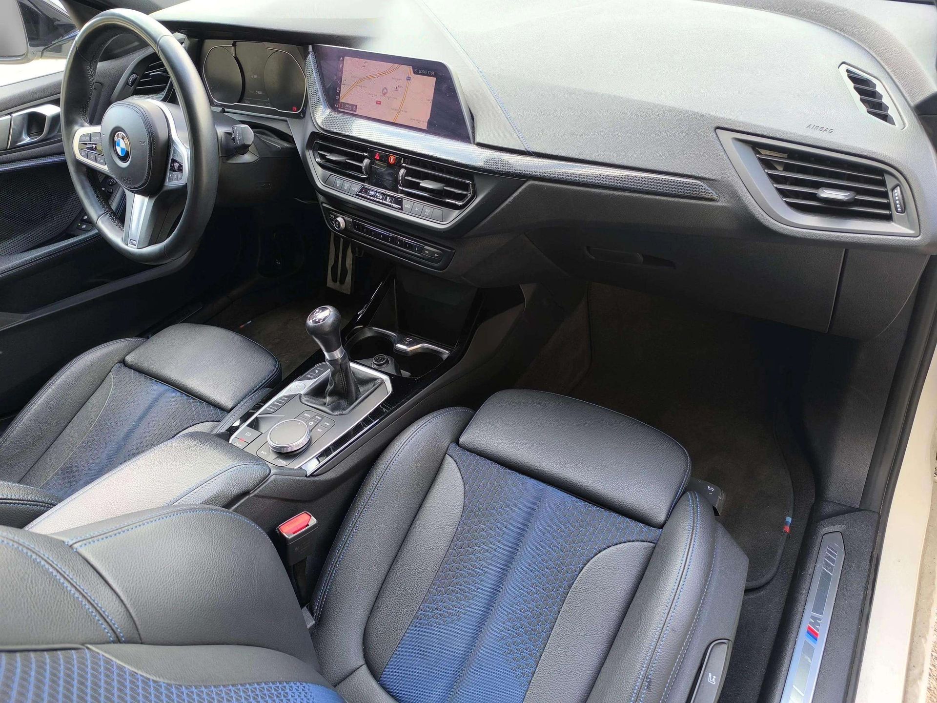 BMW Serie 1 116d color Blanco. Año 2020. 85KW(116CV). Diésel. En concesionario Automóviles Oviedo S.A. de Asturias