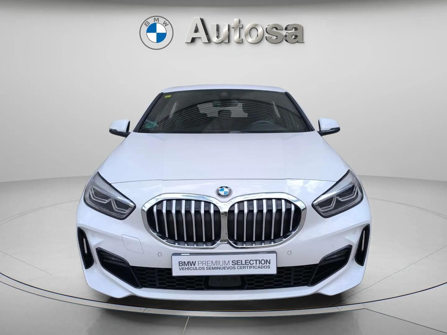 Fotos de BMW Serie 1 116d color Blanco. Año 2020. 85KW(116CV). Diésel. En concesionario Automóviles Oviedo S.A. de Asturias