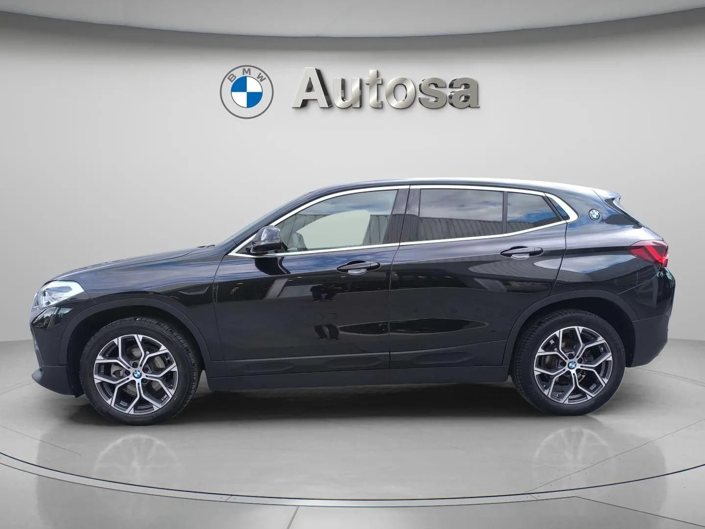 Fotos de BMW X2 sDrive18d color Negro. Año 2020. 110KW(150CV). Diésel. En concesionario Automóviles Oviedo S.A. de Asturias