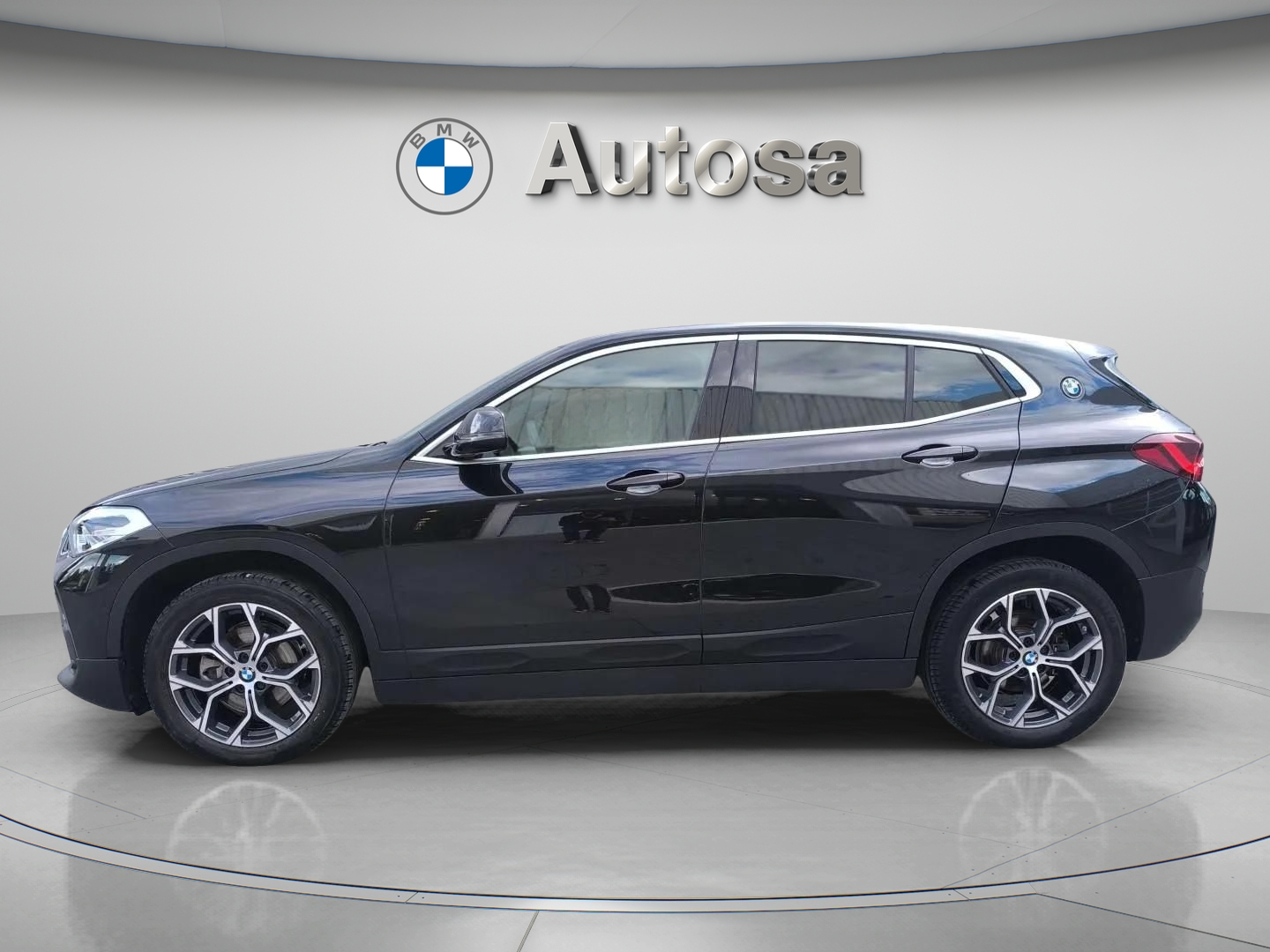 Fotos de BMW X2 sDrive18d color Negro. Año 2020. 110KW(150CV). Diésel. En concesionario Automóviles Oviedo S.A. de Asturias