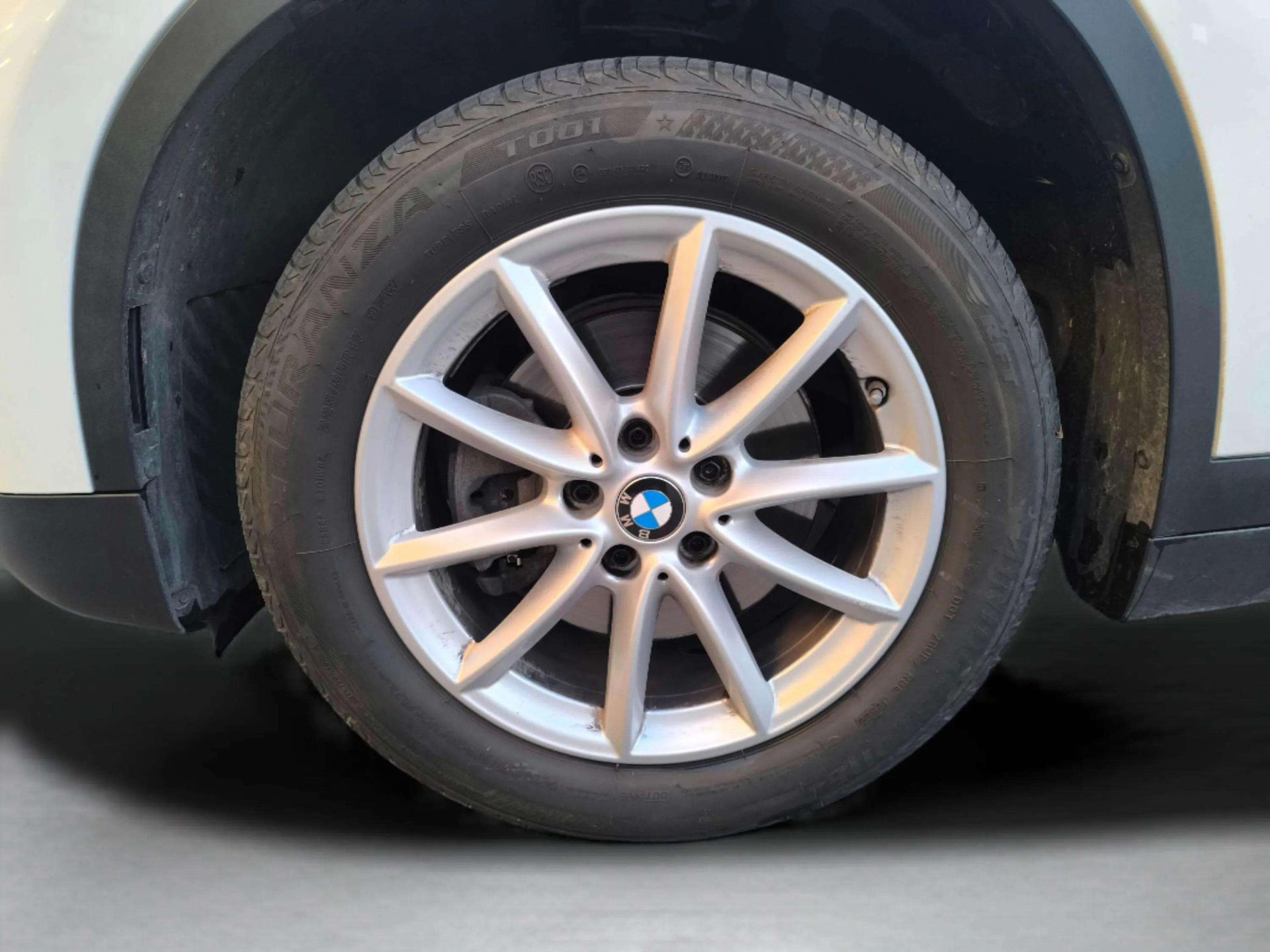 BMW X1 sDrive18i color Blanco. Año 2017. 100KW(136CV). Gasolina. En concesionario Automóviles Oviedo S.A. de Asturias