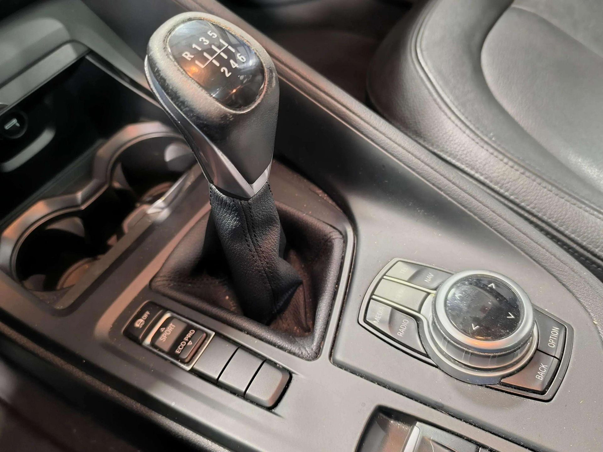 BMW X1 sDrive18i color Blanco. Año 2017. 100KW(136CV). Gasolina. En concesionario Automóviles Oviedo S.A. de Asturias