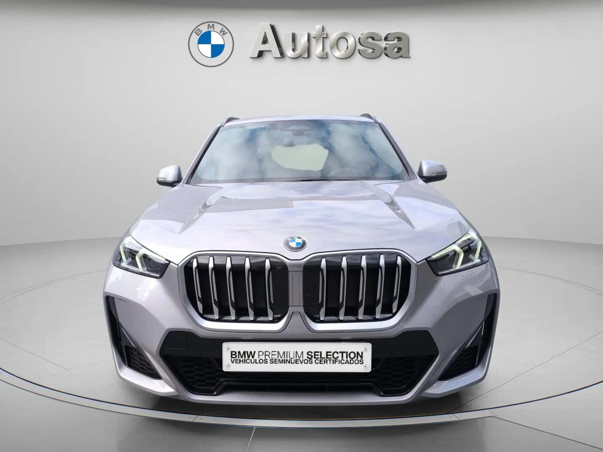 Fotos de BMW X1 sDrive20i color Gris Plata. Año 2025. 125KW(170CV). Gasolina. En concesionario Automóviles Oviedo S.A. de Asturias