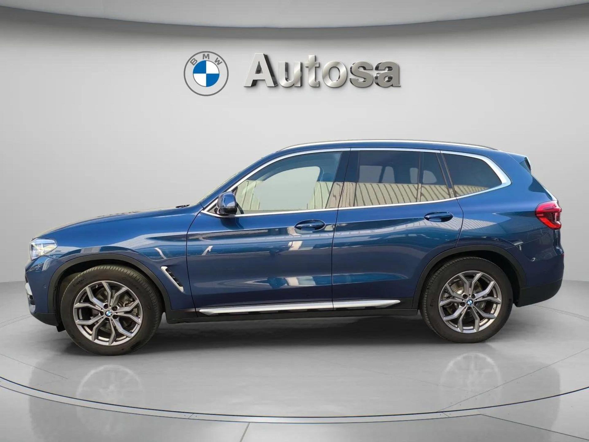 Fotos de BMW X3 xDrive20d color Azul. Año 2020. 140KW(190CV). Diésel. En concesionario Automóviles Oviedo S.A. de Asturias