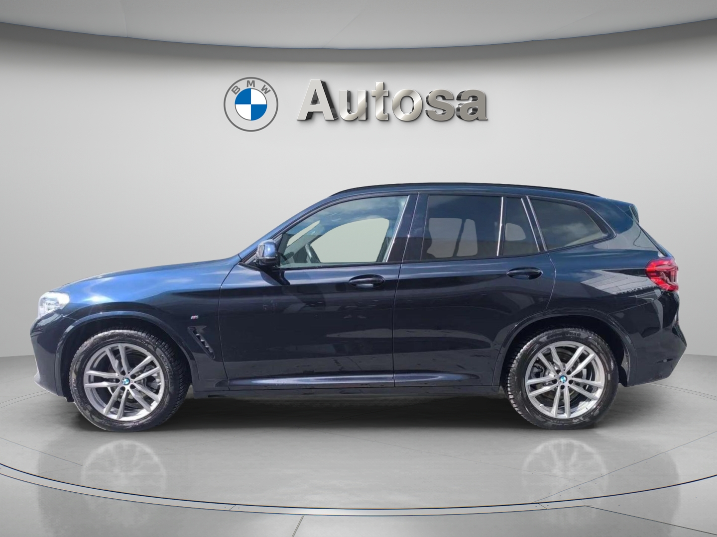 Fotos de BMW X3 xDrive20d color Negro. Año 2021. 140KW(190CV). Diésel. En concesionario Automóviles Oviedo S.A. de Asturias