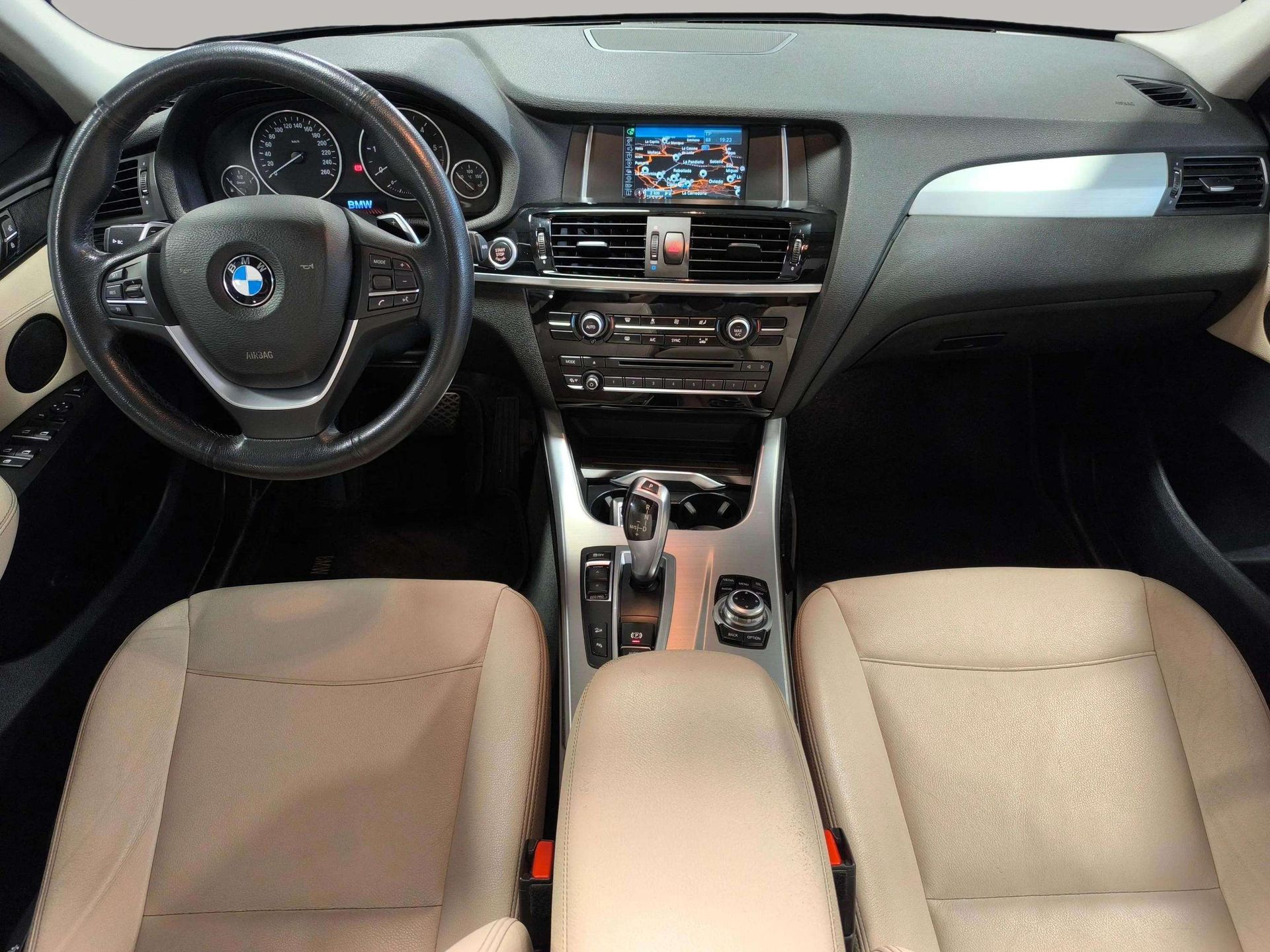 BMW X3 xDrive20d color Negro. Año 2017. 140KW(190CV). Diésel. En concesionario Automóviles Oviedo S.A. de Asturias