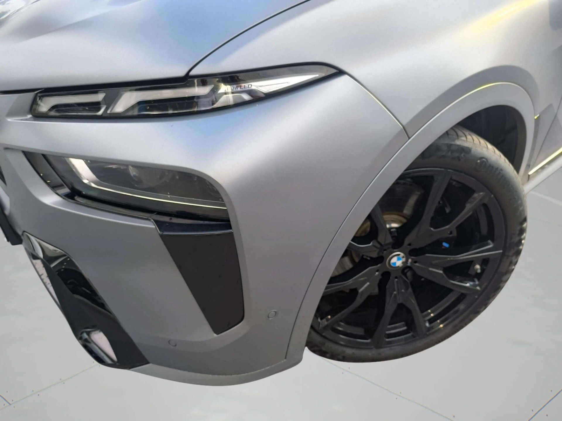 BMW X7 xDrive40d color Gris. Año 2024. 259KW(352CV). Diésel. En concesionario Automóviles Oviedo S.A. de Asturias