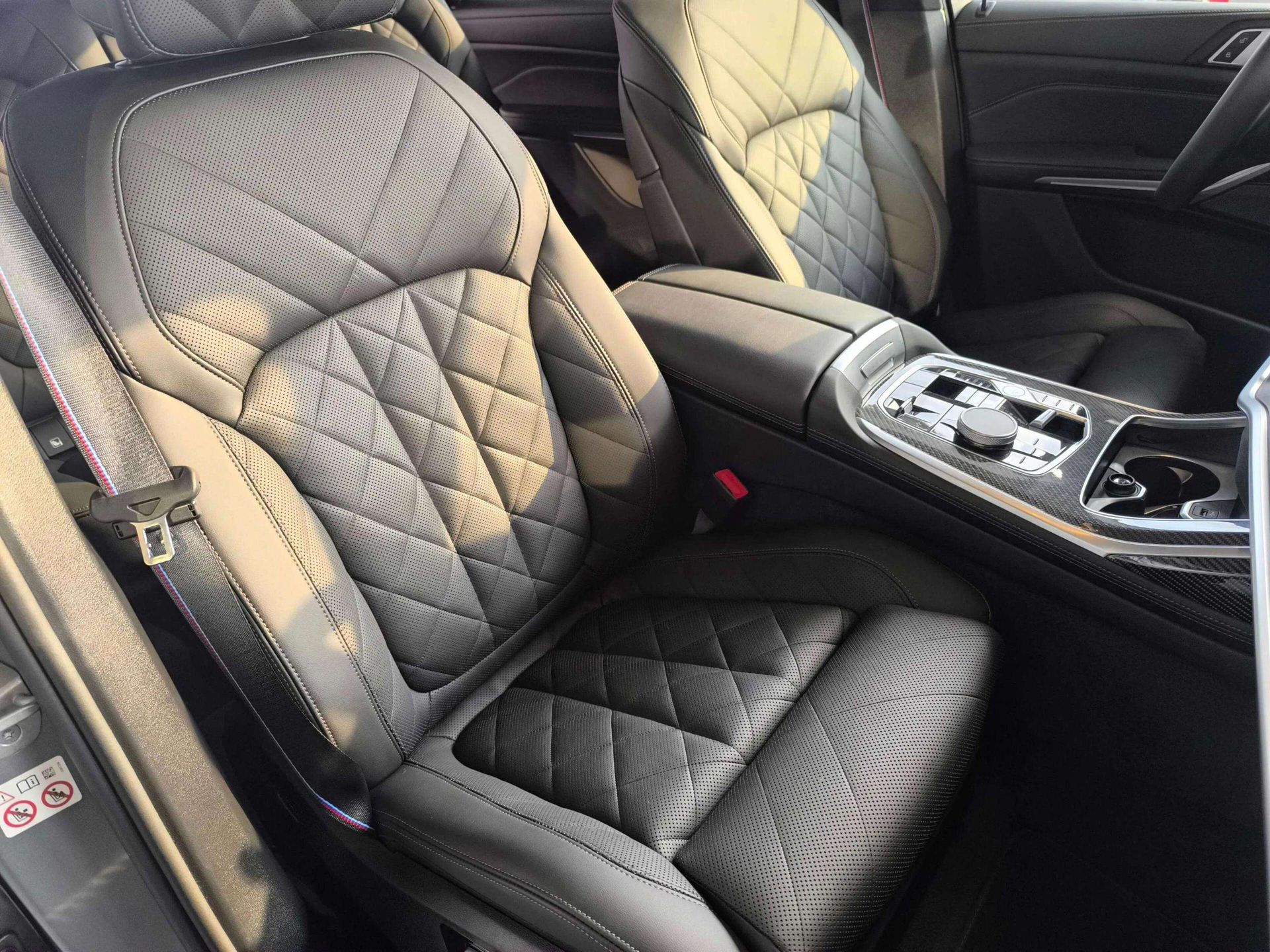 BMW X7 xDrive40d color Gris. Año 2024. 259KW(352CV). Diésel. En concesionario Automóviles Oviedo S.A. de Asturias