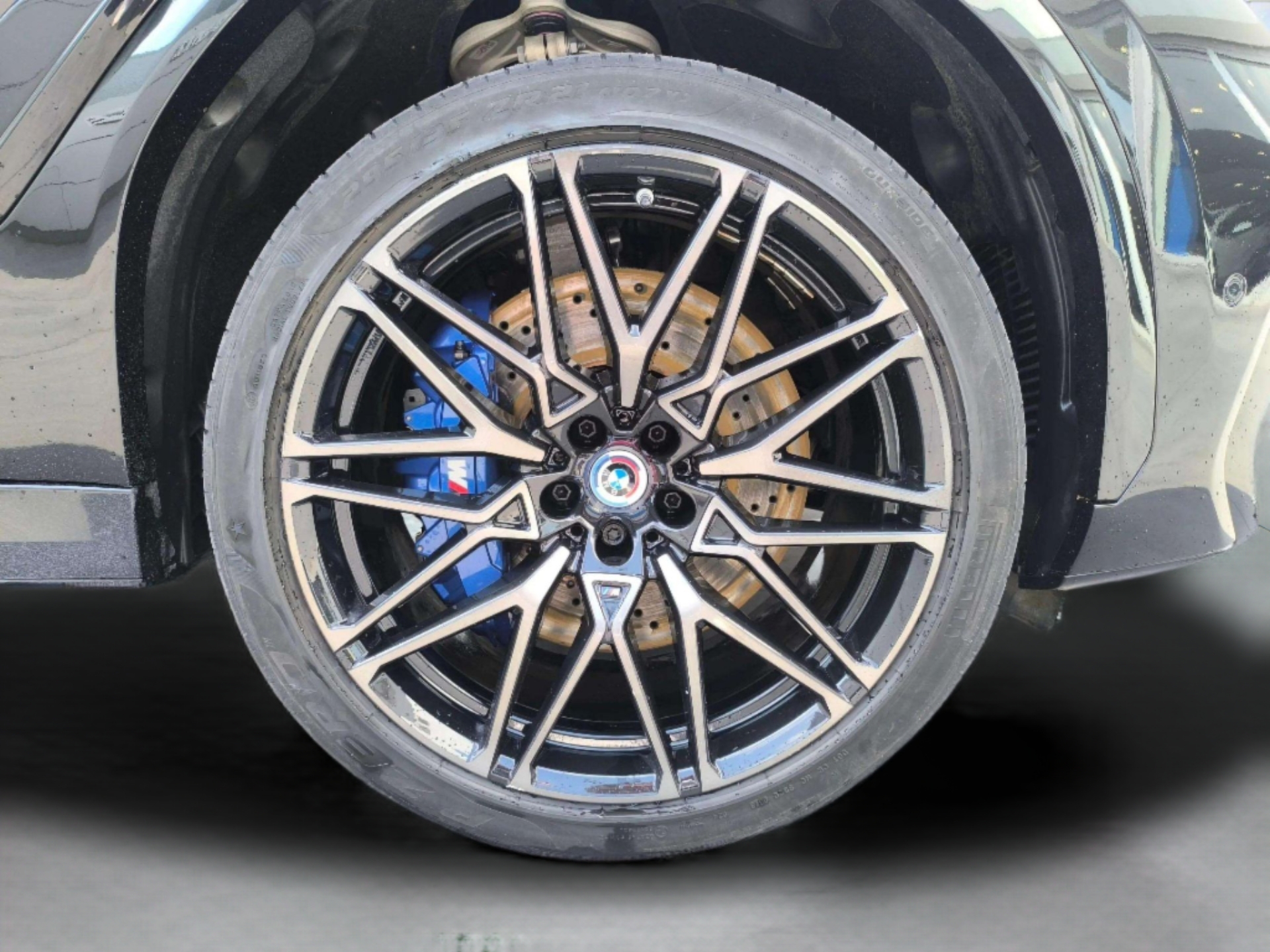 BMW M X6 M 441 kW (600 CV)
