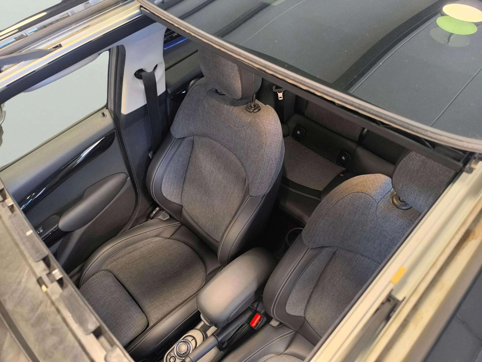 MINI MINI 5 Puertas Cooper 100 kW (136 CV)