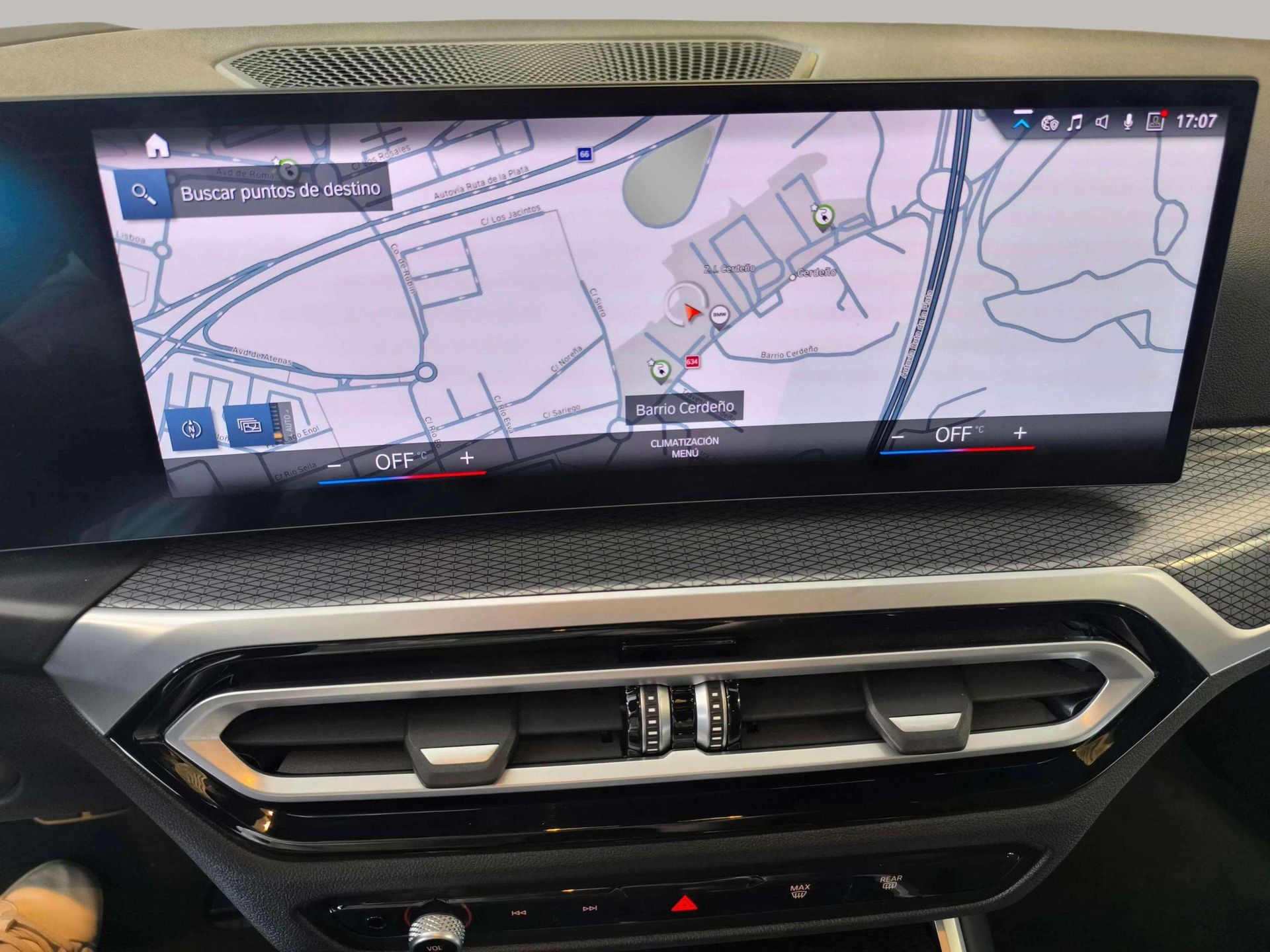 BMW Serie 3 330e Touring color Blanco. Año 2023. 215KW(292CV). Híbrido Electro/Gasolina. En concesionario Automóviles Oviedo S.A. de Asturias