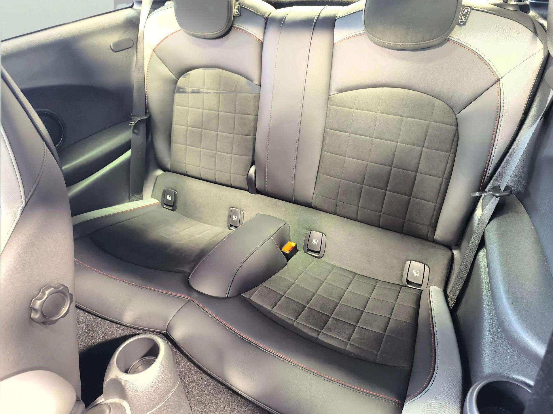 MINI MINI 3 Puertas John Cooper Works 170 kW (231 CV)