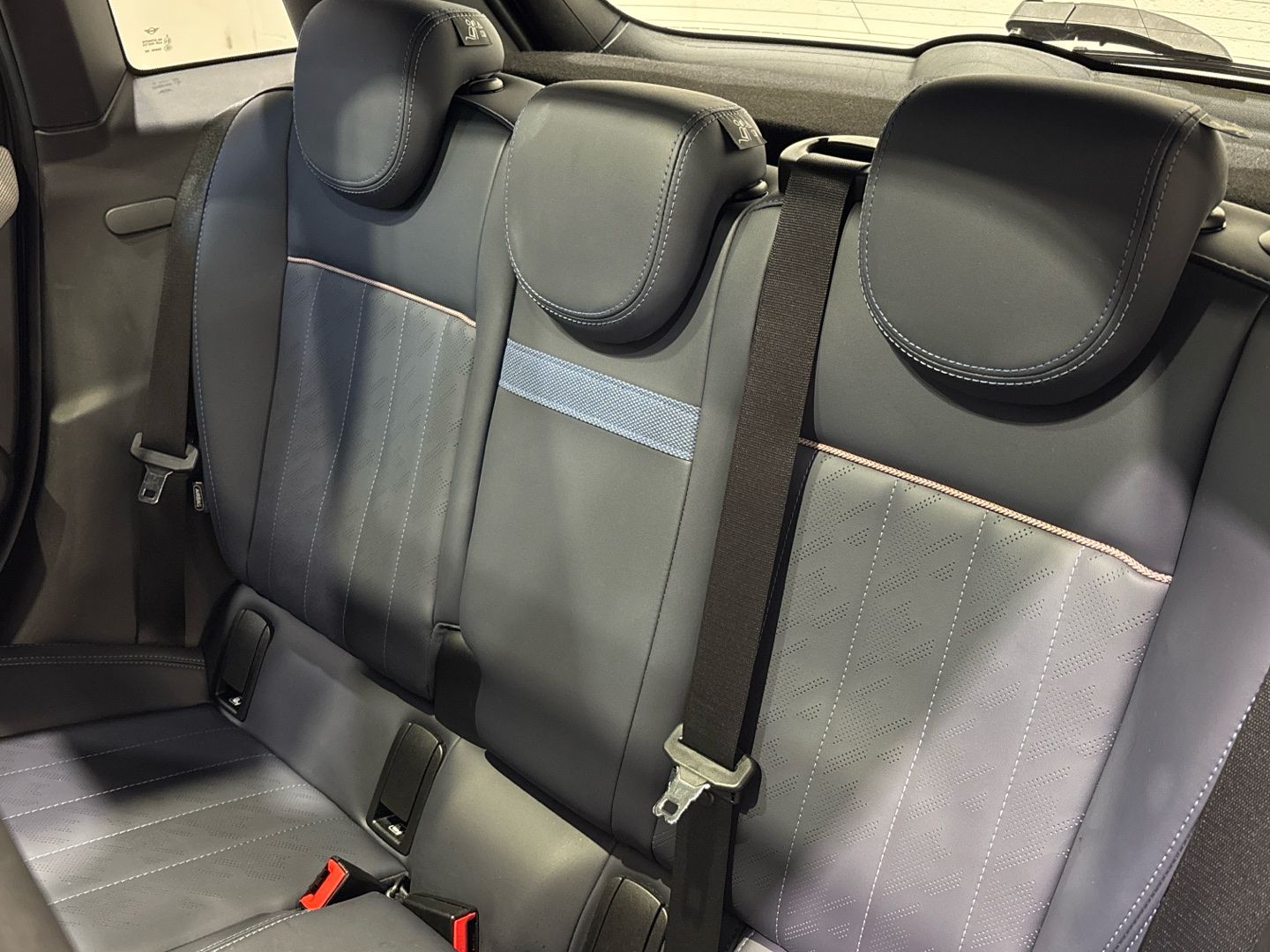 fotoG 10 del MINI MINI Cooper 5 Puertas C 115 kW (156 CV) 156cv Gasolina del 2025 en Barcelona