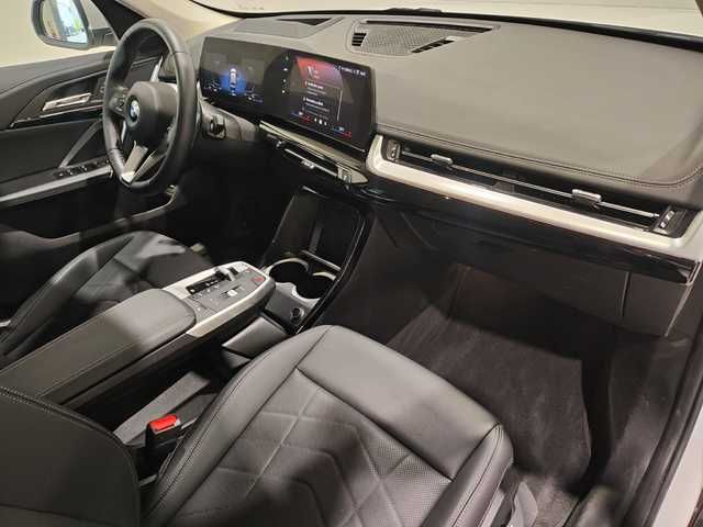 BMW X1 xDrive20d color Blanco. Año 2024. 120KW(163CV). Diésel. En concesionario Quadis Munich (Terrassa) de Barcelona