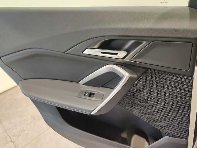 BMW X1 xDrive20d color Blanco. Año 2024. 120KW(163CV). Diésel. En concesionario Quadis Munich (Terrassa) de Barcelona