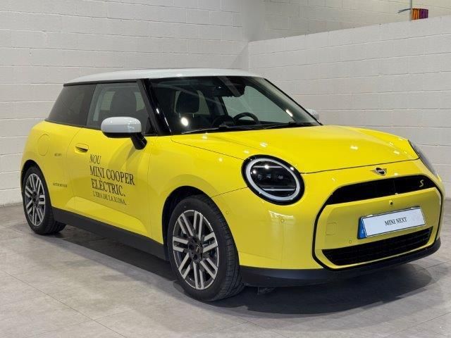 fotoG 37 del MINI MINI 3 Puertas Cooper SE 160 kW (218 CV) 218cv Eléctrico del 2024 en Barcelona