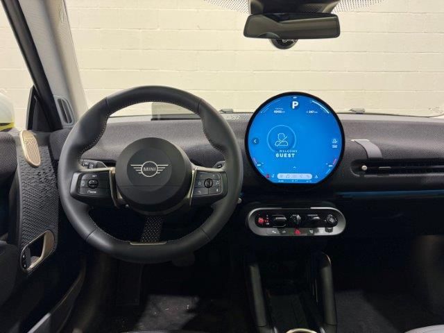 fotoG 6 del MINI MINI 3 Puertas Cooper SE 160 kW (218 CV) 218cv Eléctrico del 2024 en Barcelona