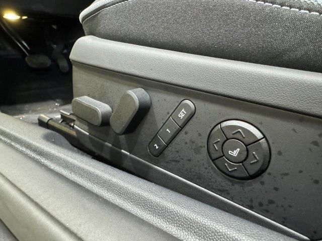 fotoG 18 del MINI MINI 3 Puertas Cooper SE 160 kW (218 CV) 218cv Eléctrico del 2024 en Barcelona