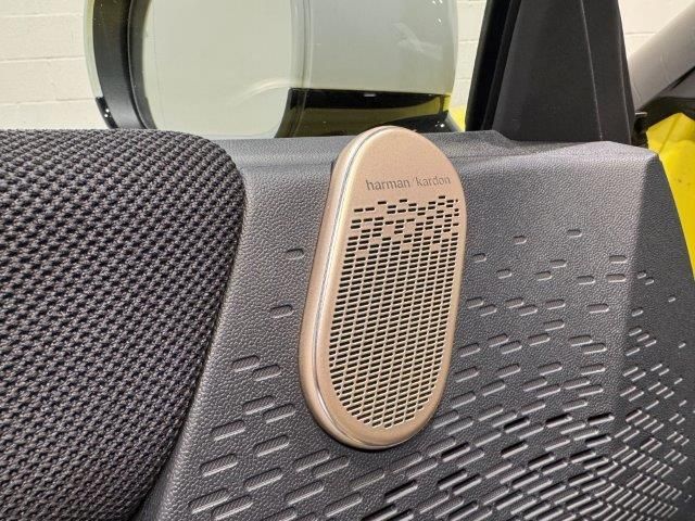 fotoG 16 del MINI MINI 3 Puertas Cooper SE 160 kW (218 CV) 218cv Eléctrico del 2024 en Barcelona