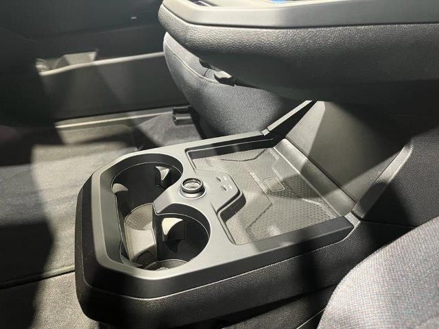 BMW iX xDrive40 color Azul. Año 2022. 240KW(326CV). Eléctrico. En concesionario Quadis Munich (Manresa) de Barcelona