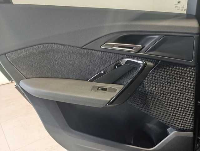 BMW X1 sDrive18i color Negro. Año 2024. 100KW(136CV). Gasolina. En concesionario Quadis Munich (Terrassa) de Barcelona