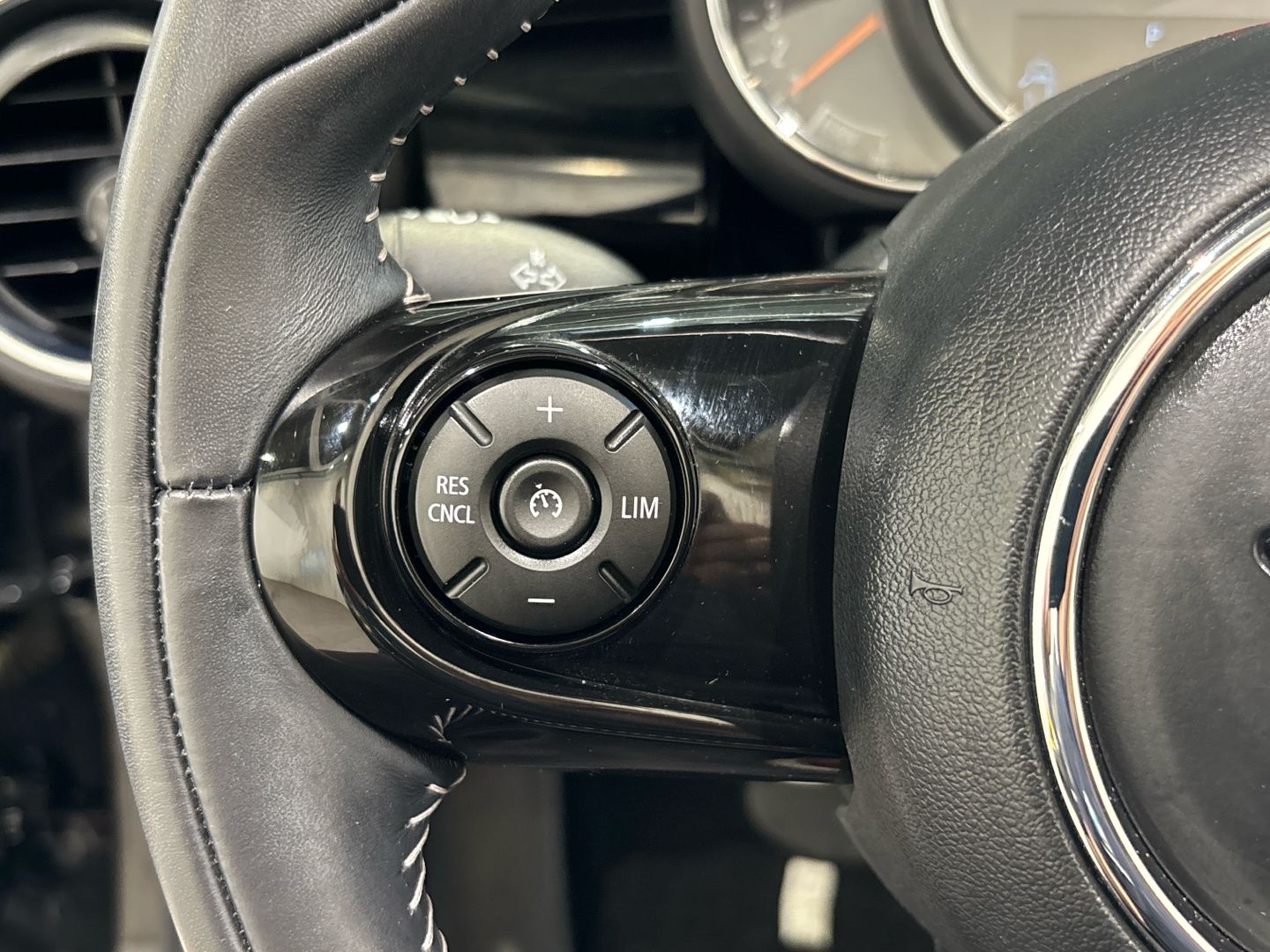 Imatge del vehicle 24